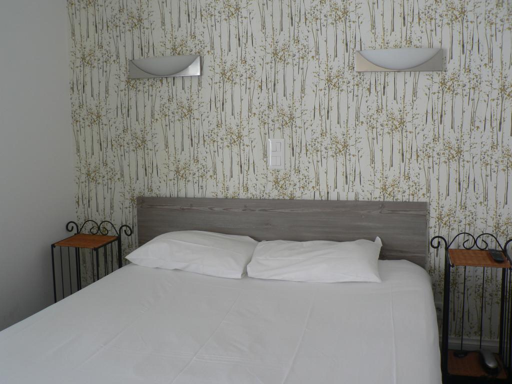 Hotel Les Alizes Biarritz Kamer foto