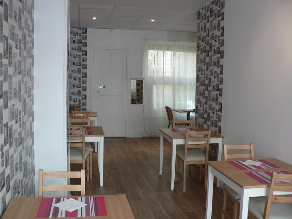 Hotel Les Alizes Biarritz Kamer foto