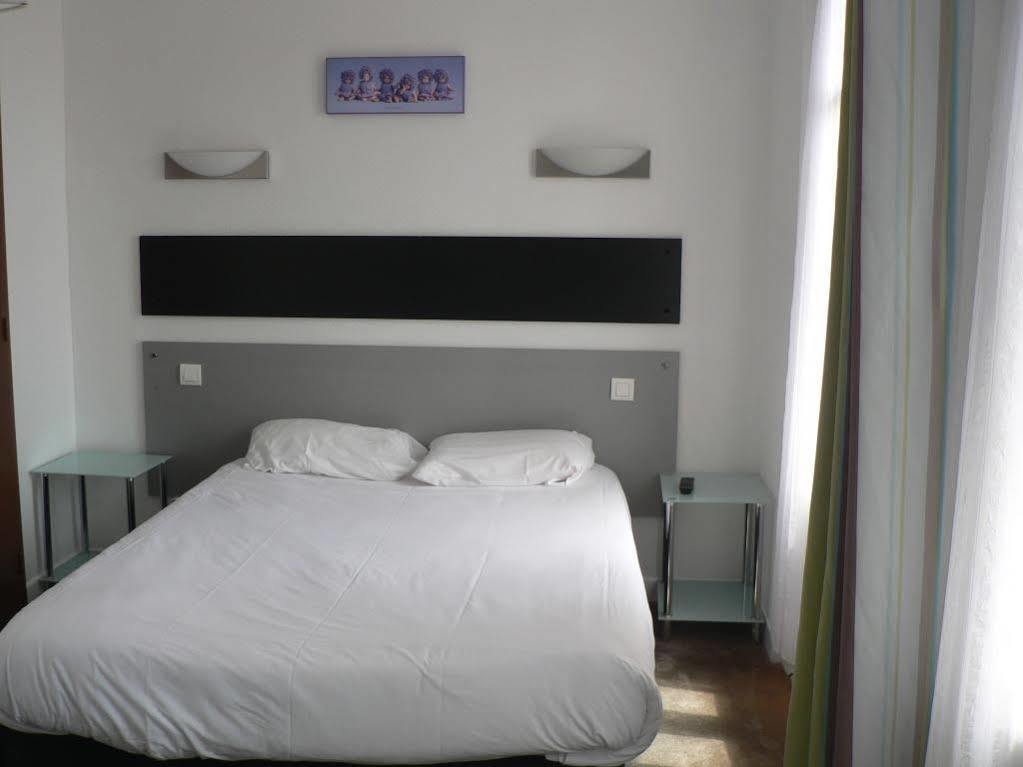 Hotel Les Alizes Biarritz Buitenkant foto